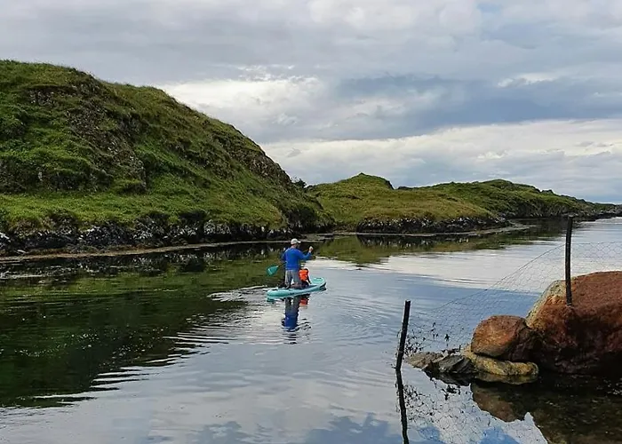 In The Archipelago On The Island Kinn Hébergement de vacances